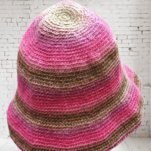 Sombrero Bucket rosa.